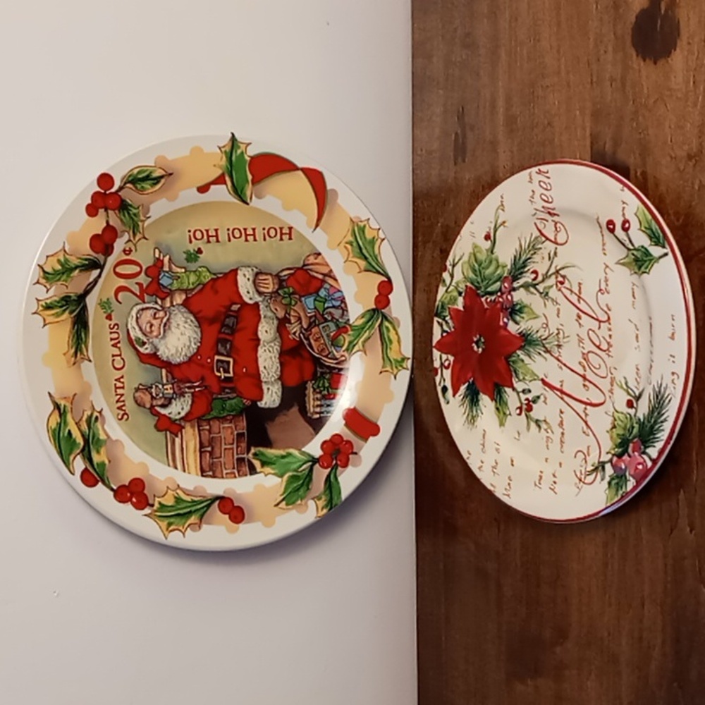 2 Piece Holiday Plate Set Century Santa 10in Plate and Noel 8in Plate